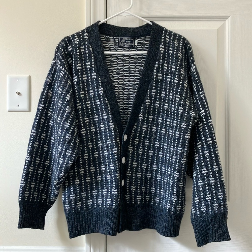 Vintage Knit Cardigan Sweater. Excellent condition!